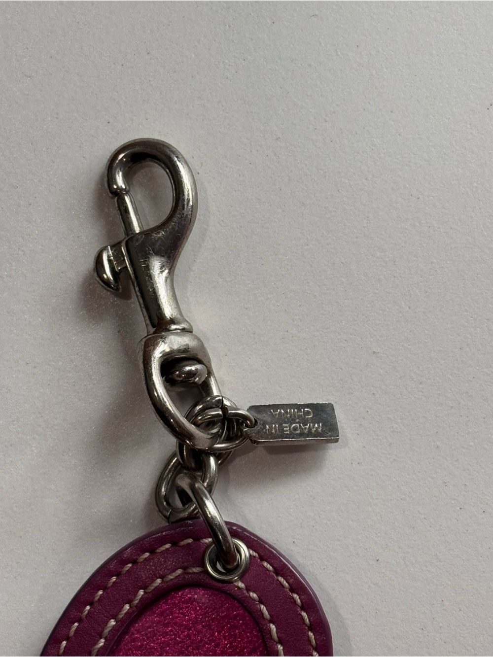 Coach Photo Frame Magenta & Purple Heart Keychain Cha… - Gem
